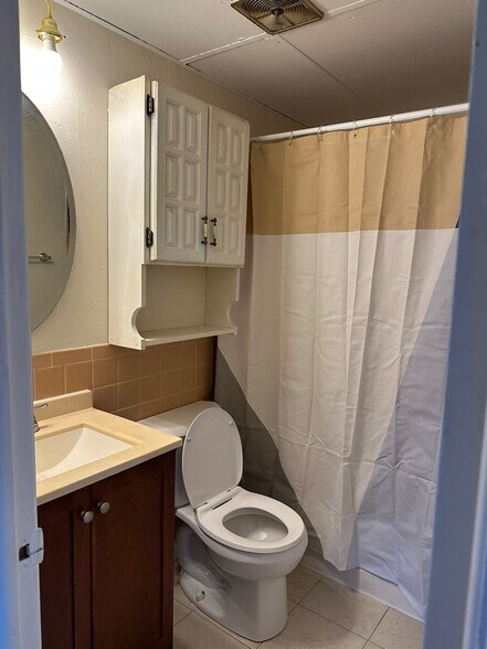 More Photos Of 1545 Kansas Ave, Lorain Apartments For Sale