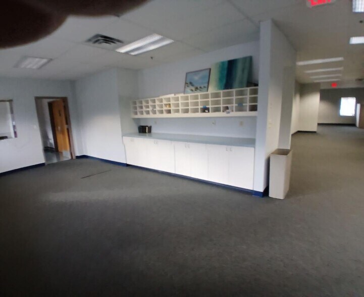 More Photos Of 140 Boulevard, Washington Medical For Lease