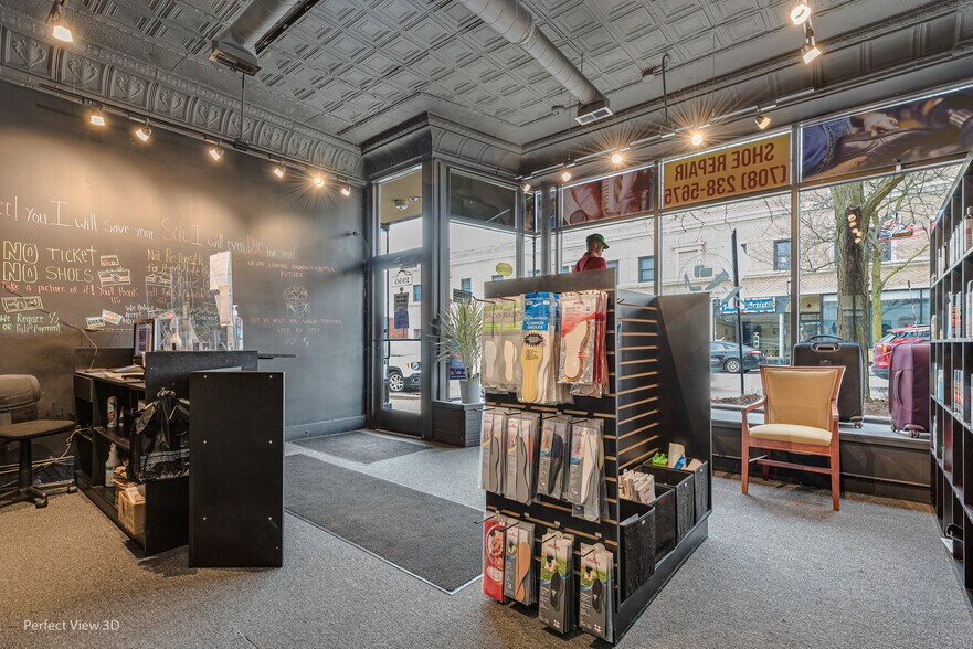 More Photos Of 1956 Ridge Rd, Homewood Storefront Retail Residential For Lease