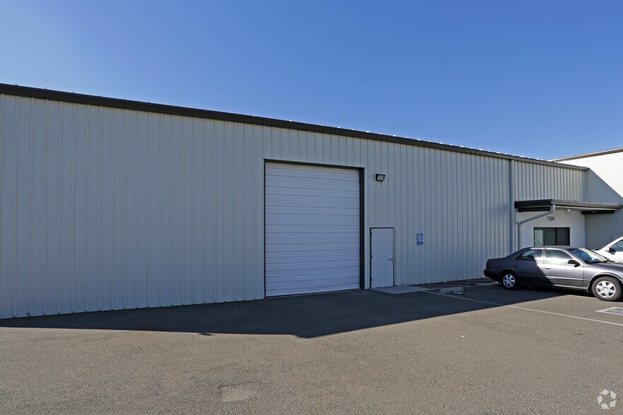 More Photos Of 7509 Reese Rd, Sacramento Manufacturing For Lease