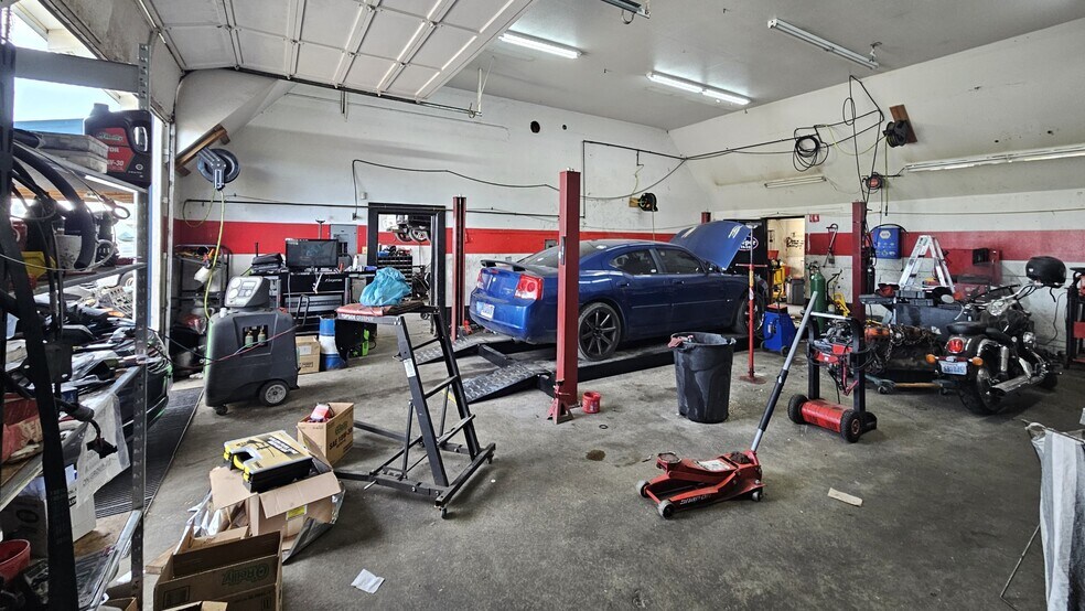 More Photos Of 1351 Alabama St, Longview Warehouse For Sale