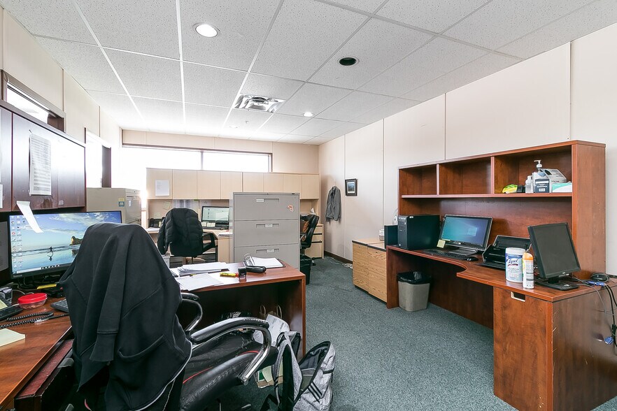 More Photos Of 17957 55th Ave, Surrey Warehouse For Sale