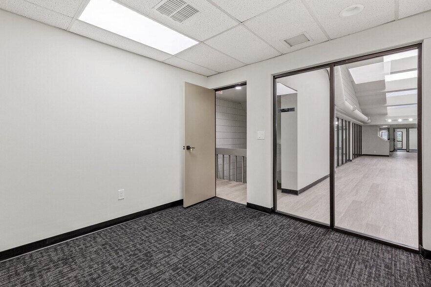 More Photos Of 1515 S Boulder Ave, Tulsa Office For Lease