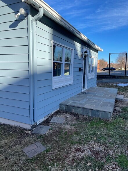 More Photos Of 9510 Center St, Manassas Medical For Lease