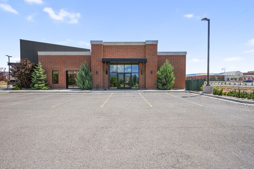 More Photos Of 200 Gateway, Heber City Freestanding For Lease