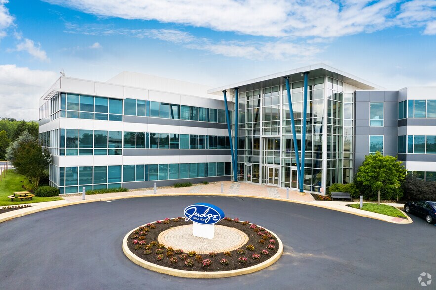 Primary Photo Of 151 S Warner Rd, Wayne Office For Lease