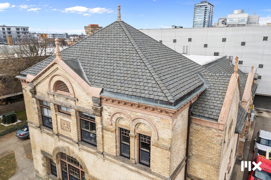 More Photos Of 61 Sheldon Blvd SE, Grand Rapids Office For Sale