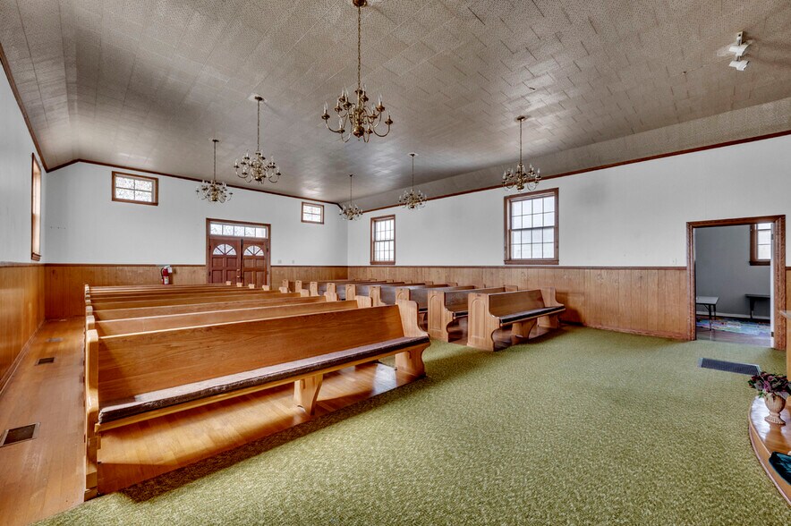 More Photos Of 4826 Co 217 rd, Hillsboro Specialty For Sale