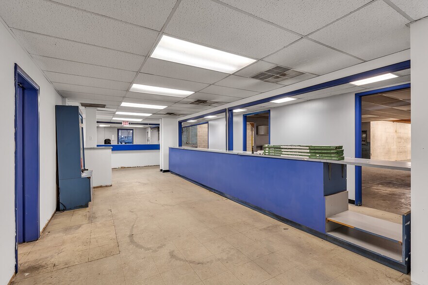 More Photos Of 271 Dingens St, Buffalo Warehouse For Lease