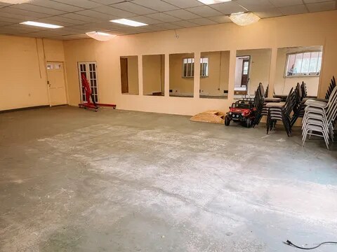 More Photos Of 506 Ossipee Trl, Porter General Retail For Lease