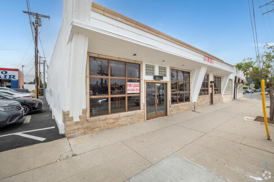 More Photos Of 7540-7544 Balboa Blvd, Van Nuys Unknown For Lease