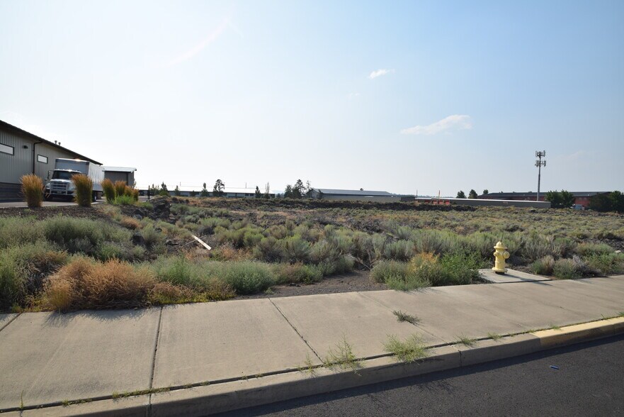 More Photos Of Lot 103-Fairgrounds Business Phase I park, Redmond Land For Sale