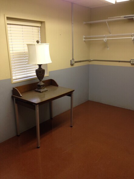 More Photos Of 130 E O'Hara St, Mc Donald Freestanding For Sale