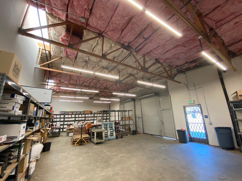 More Photos Of 2020 Iowa Ave, Riverside Office For Lease