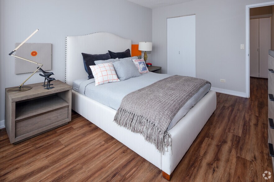 More Photos Of 1212 S Michigan Ave, Chicago Apartments For Lease
