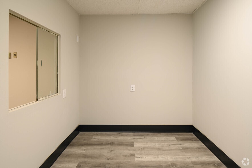 More Photos Of 1335 W Tabor Rd, Philadelphia Medical For Lease