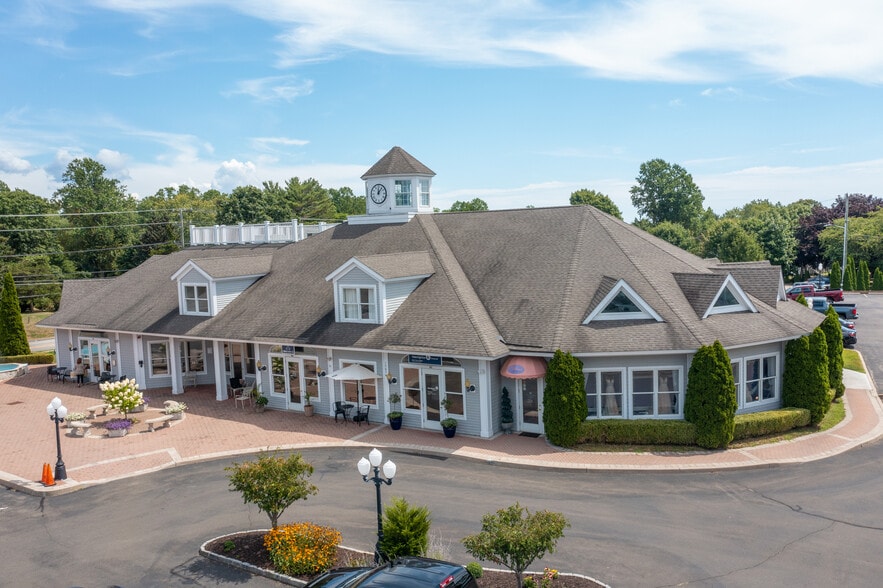 More Photos Of 1587 Boston Post Rd, Westbrook Unknown For Lease