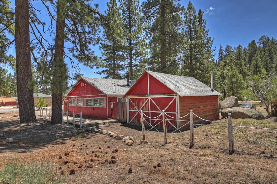 More Photos Of 39167 Rim of the world Dr, Fawnskin Restaurant For Sale