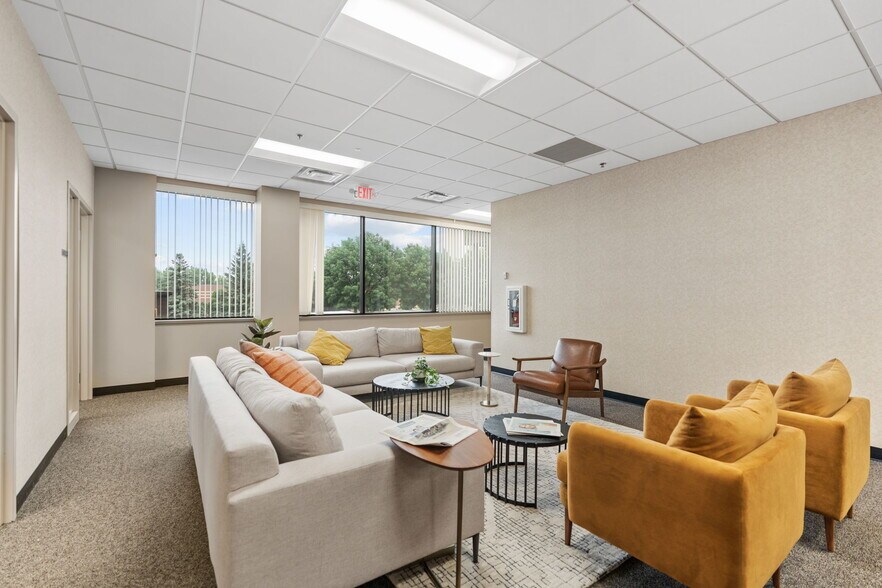 More Photos Of 2775 Blue Water Rd, Eagan Office For Sale