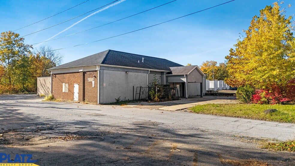 More Photos Of 645 Summit St NW, Warren General Retail For Sale