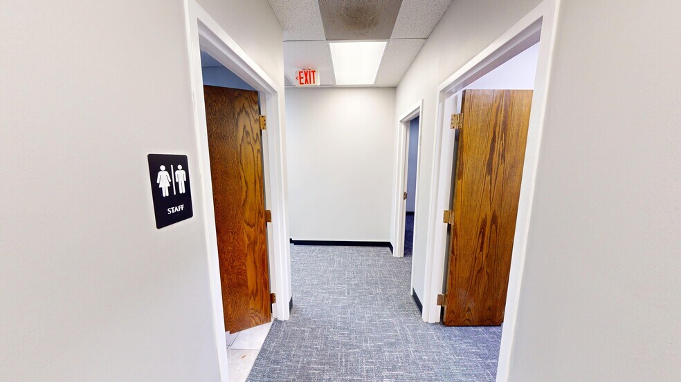 More Photos Of 1535 Lake Cook Rd, Northbrook Unknown For Lease