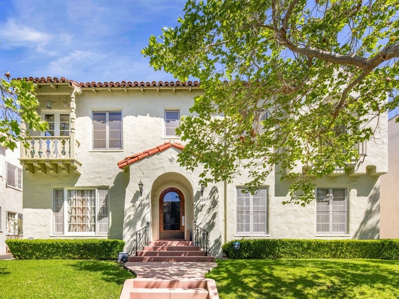 Primary Photo Of 320 N Sycamore Ave, Los Angeles Apartments For Sale