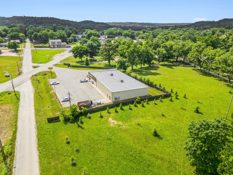 More Photos Of 197 State Highway 59, Sulphur Springs Freestanding For Sale