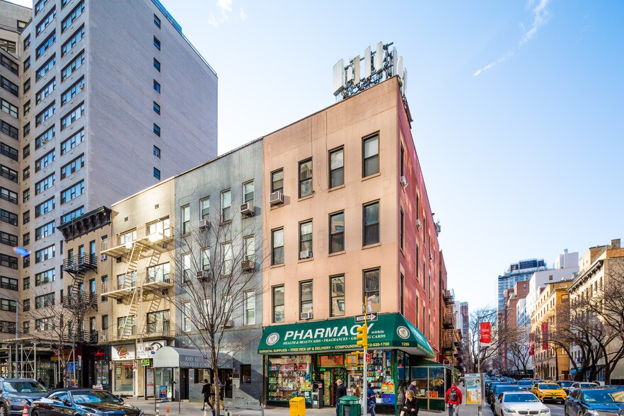 More Photos Of 340 E 70th St, New York Apartments For Sale