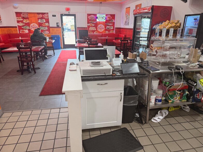 More Photos Of 3116 Stockton Blvd, Sacramento Restaurant For Lease