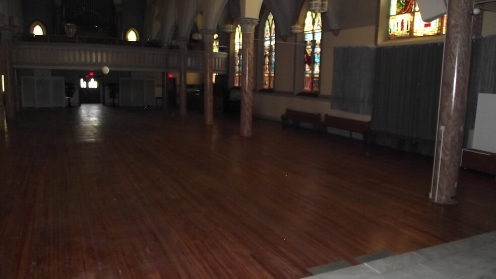 More Photos Of 820 Eastern Ave, Schenectady Religious Facility For Sale