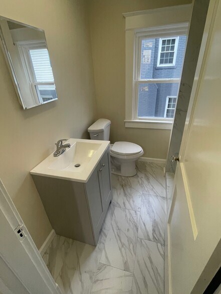 More Photos Of 611 Sligo Ave, Silver Spring Storefront Retail Office For Lease