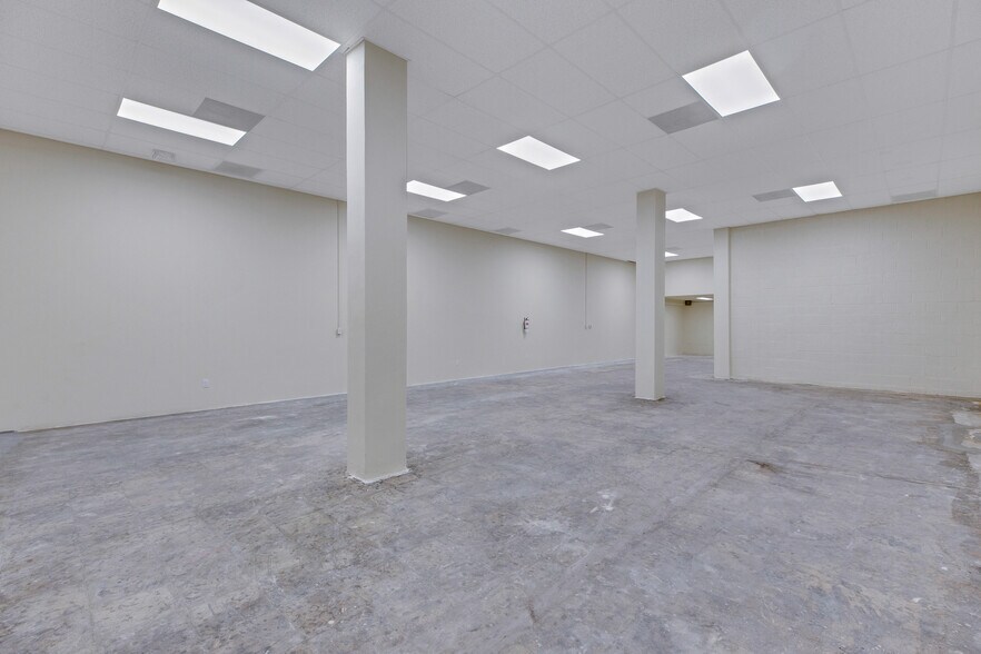 More Photos Of 109-117 E Main St, Alhambra Storefront For Sale