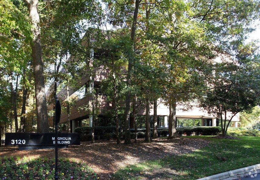 More Photos Of 3120 Highwoods Blvd, Raleigh Office For Lease
