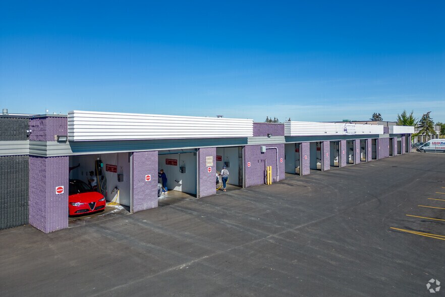 More Photos Of 3510 32nd St NE, Calgary Carwash For Sale