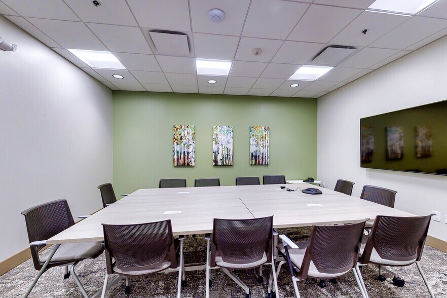 More Photos Of 521 E Morehead St, Charlotte Office Residential For Lease