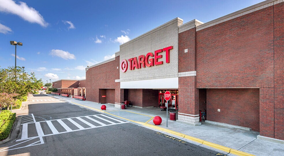 More Photos Of 10500 Ulmerton Rd, Largo Unknown For Lease