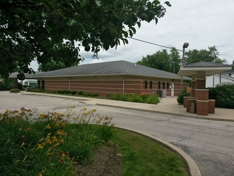 More Photos Of 349 W 1st St, Albany Medical For Sale