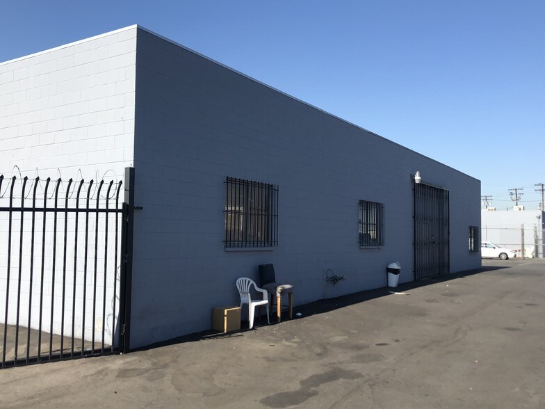More Photos Of 2068 Mountain View Rd, El Monte Warehouse For Lease