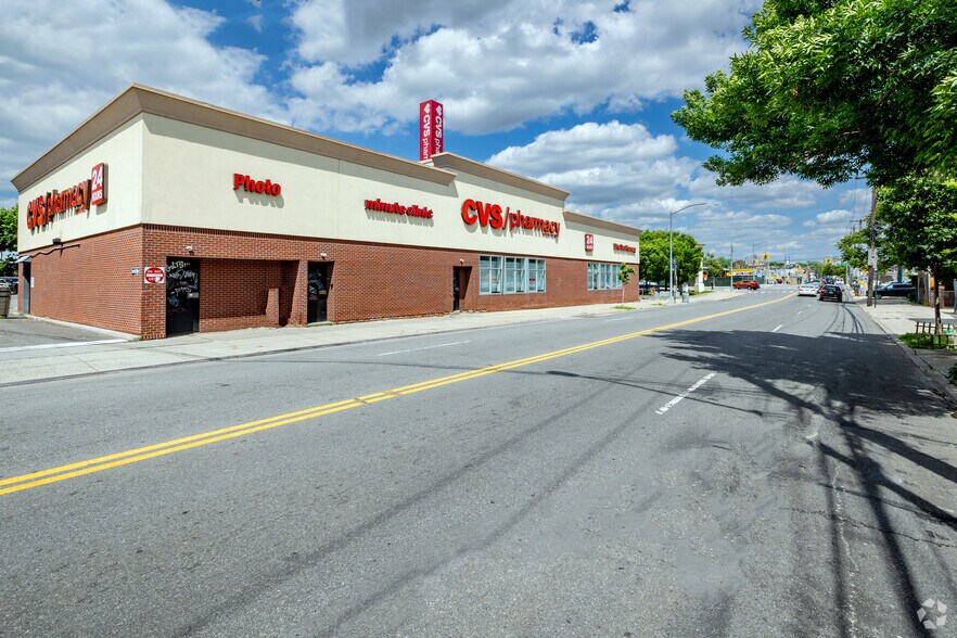 More Photos Of 61-15 Metropolitan Ave, Ridgewood Drugstore For Sale