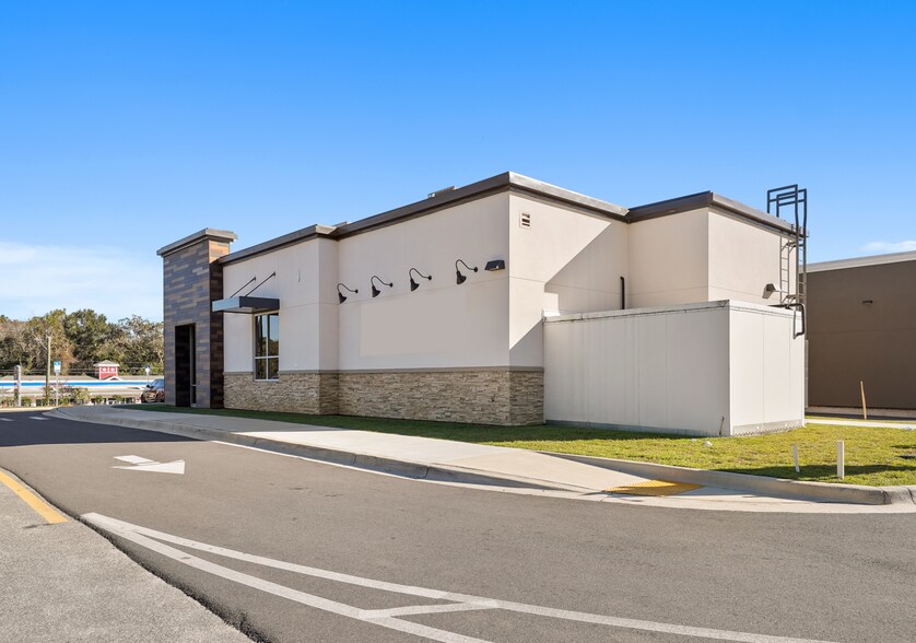 More Photos Of 2320 NE Capital Cir, Tallahassee Restaurant For Lease