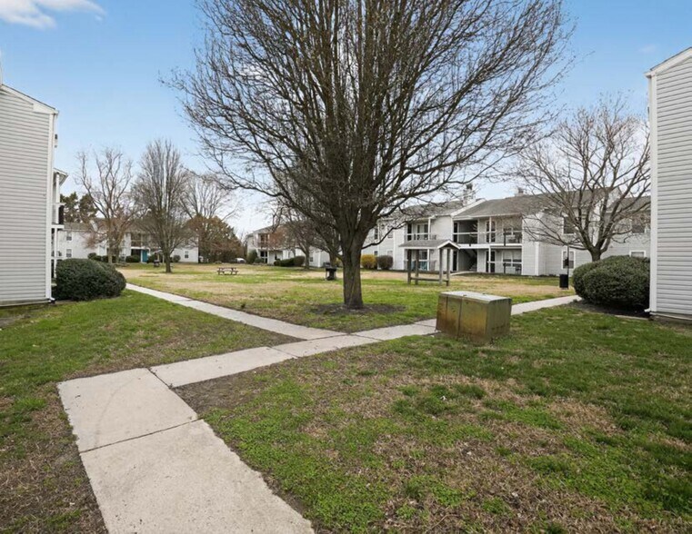 More Photos Of 1500 Sharen Dr, Salisbury Apartments For Sale
