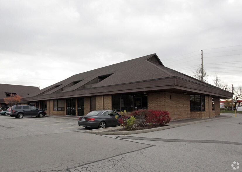 More Photos Of 5 Director Ct, Vaughan Unknown For Lease