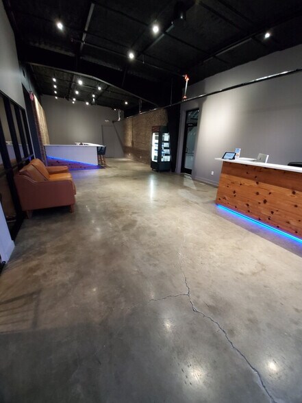More Photos Of 4312 Republic Ct, Concord Warehouse For Lease