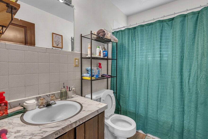 More Photos Of 9201 Kennedy Ave, Highland Apartments For Sale