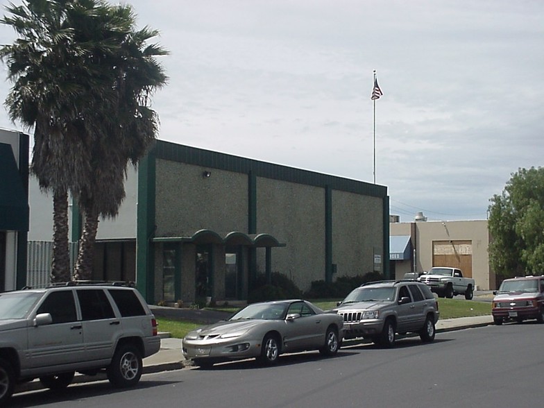 Primary Photo Of 1053 Shary Cir, Concord Warehouse For Lease