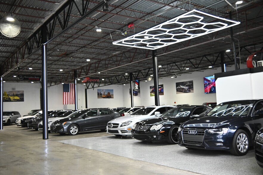 More Photos Of 4200-4250 NW 72nd Ave, Miami Warehouse For Sale