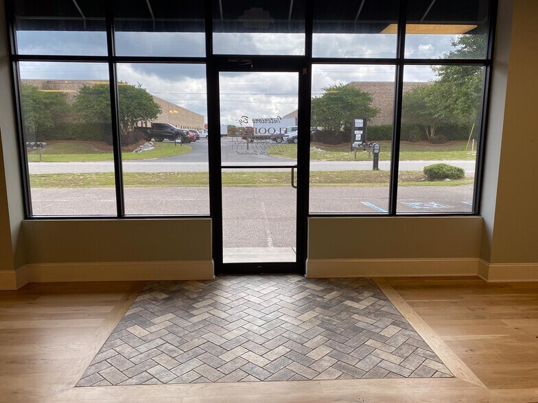 More Photos Of 455 Deanna Ln, Wando Storefront Retail Office For Sale