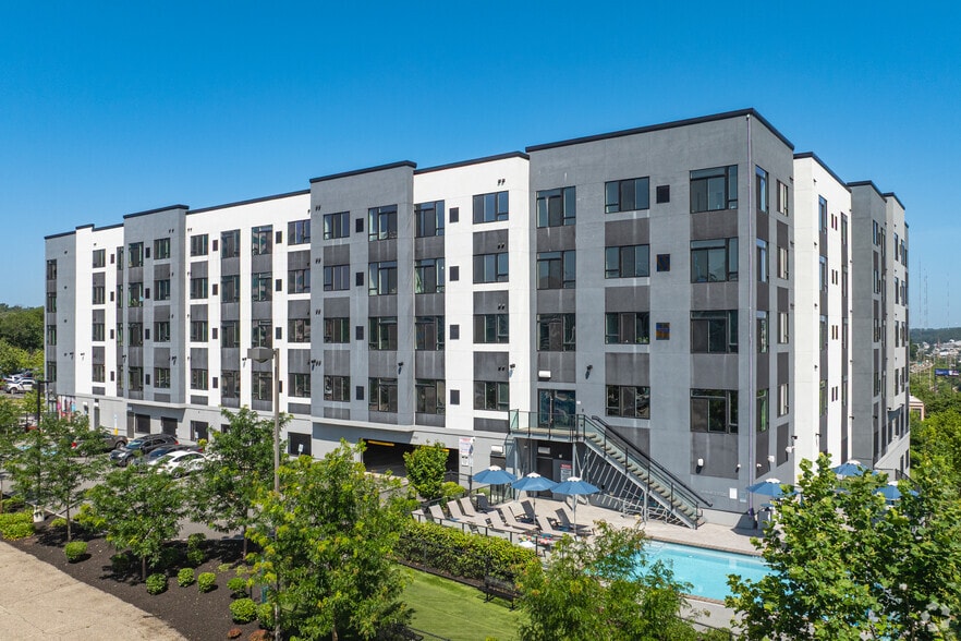 More Photos Of 9 Presidential Blvd, Bala Cynwyd Apartments For Lease