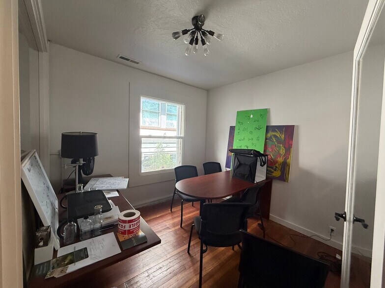 More Photos Of 90 N Main St, Ashland Office Residential For Lease