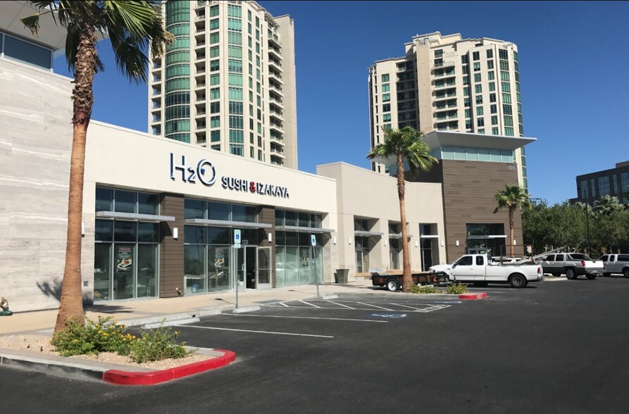 More Photos Of 325 Hughes Center Dr, Las Vegas Restaurant For Lease